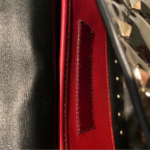 Valentino Black Rockstud Spike Flap Bag Quilted Patent Leather Small - Picture 13 of 15